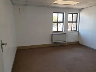 450 SQM SUITE TO RENT FOR THE PERFECT OFFICE SPACE IN THE HEART OF HATFIELD
