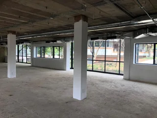 IMMACULATE WHITE BOX UNIT FOR SALE