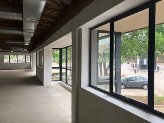 IMMACULATE WHITE BOX UNIT FOR SALE