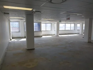 LARGE OFFICE SUITE TO RENT WITHIN THE WELL ESTABLISHED NODE OF HATFIELD