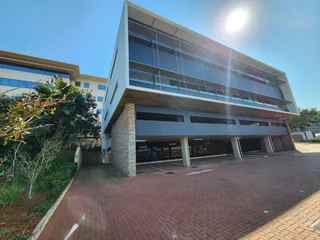 Prime 370sqm Office Space Available for Lease in Prestigious Umhlanga Locale - Your Gateway to Busin