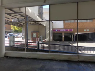 LARGE RETAIL SPACE TO LET WITH EXCELLENT VISIBILITY IN ARCADIA