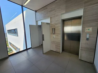 Prime 370sqm Office Space Available for Lease in Prestigious Umhlanga Locale - Your Gateway to Busin