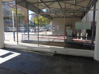 LARGE RETAIL SPACE TO LET WITH EXCELLENT VISIBILITY IN ARCADIA