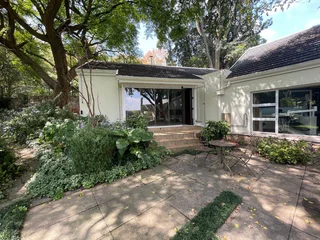 La Couronne Medical & Dental Suites, 168 Oak Avenue, Ferndale