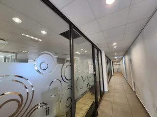 Prime 370sqm Office Space Available for Lease in Prestigious Umhlanga Locale - Your Gateway to Busin