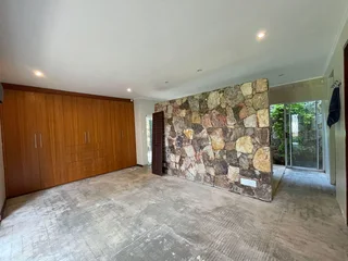 La Couronne Medical &amp; Dental Suites, 168 Oak Avenue, Ferndale