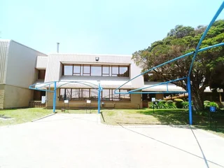 BUILDING TO LET IN PRIME LOCATION