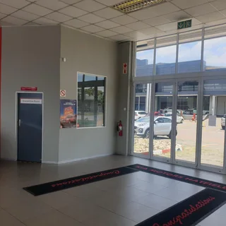 MASSIVE SHOWROOM FACILITY TO RENT WITHIN THE PRIME HATFIELD NODE COMPRISING OF 600 SQM
