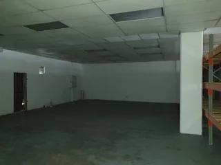 LARGE RETAIL SPACE TO RENT IN THE PRIME HATFIELD NODE WITH EXCELLENT MAIN ROAD EXPOSURE