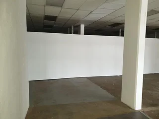 LARGE RETAIL SPACE TO RENT IN THE PRIME HATFIELD NODE WITH EXCELLENT MAIN ROAD EXPOSURE