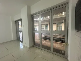 UG07 - 76th 4th street Melville | Beautiful Retail area to lease in Mellville