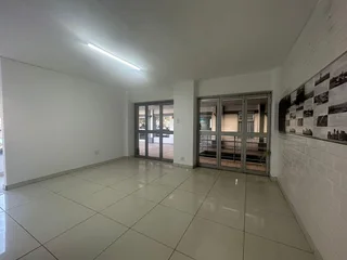 UG07 - 76th 4th street Melville | Beautiful Retail area to lease in Mellville