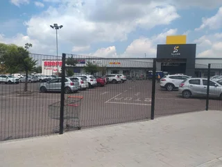 294 SQM RETAIL SHOP TO RENT IN SILVER MALL - 588 PRETORIA STREET, SILVERTON