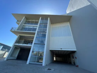 Large standalone property boasting an office and large warehouse component for rent in Kramerville.