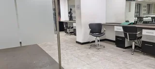 Surrey House Building | Retail Space To Let in Marshalltown