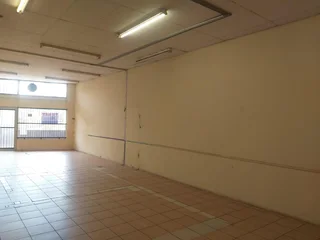 REATIL SPACE TO RENT WITHIN SPAR CENTRE - SILVERTON
