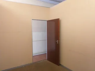 REATIL SPACE TO RENT WITHIN SPAR CENTRE - SILVERTON