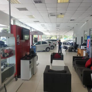 400 SQM SHOWROOM FACILITY TO RENT WITHIN THE PRIME COMMERCIAL NODE OF HATFIELD WITH GOOD EXPOSURE