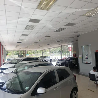 400 SQM SHOWROOM FACILITY TO RENT WITHIN THE PRIME COMMERCIAL NODE OF HATFIELD WITH GOOD EXPOSURE