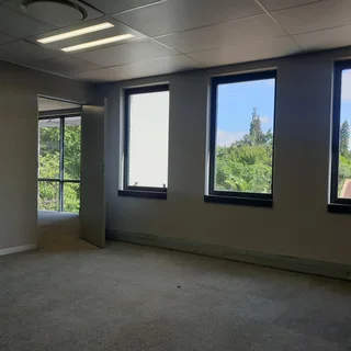 158 SQM OFFICE TO LEASE WITHIN CELTIS BUILDING BASED IN HATFIELD