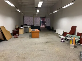 NEAT RETAIL SPACE AVAILABLE TO LET ON SCHOEMAN STREET IN PRETORIA CBD