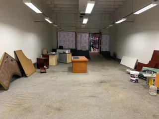 NEAT RETAIL SPACE AVAILABLE TO LET ON SCHOEMAN STREET IN PRETORIA CBD