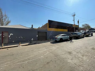 3 ERVEN rolled into 1! Bargain sale in Jeppestown