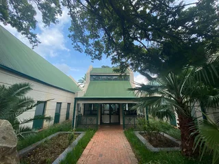 Beautiful Commercial stand alone for sale in the Woodmead area.