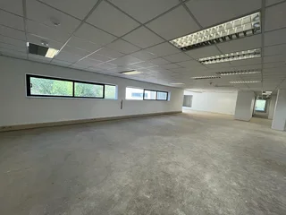 Office space available for rental in AAA-Grade Parktown building