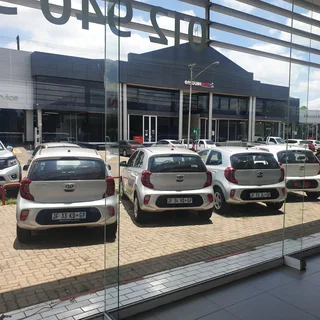 Hatfield - 935 Sqm Showroom To Let On Pretorius Street In Hatfield, Pretoria