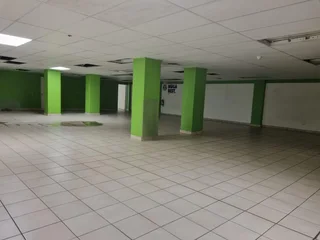 Excellently located commercial/retail office available for rental in Newtown