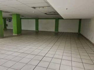 Excellently located commercial/retail office available for rental in Newtown