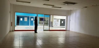 Shop available to let in Newtown precinct