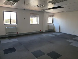 MASSIVE 420 SQUARE METER OFFICE SUITE TO LET IN THE WELL ESTABLISHED HATFIELD NODE