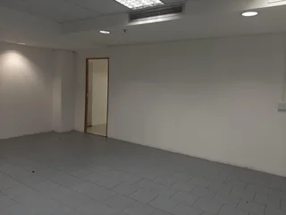 SUNNYSIDE - 111SQM OFFICE SPACE TO RENT WITHIN BARCLAYS SQUARE ON JUSTICE MOHAMMED STREET