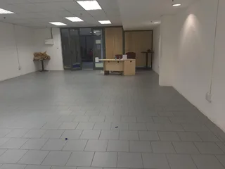 SUNNYSIDE - 111SQM OFFICE SPACE TO RENT WITHIN BARCLAYS SQUARE ON JUSTICE MOHAMMED STREET