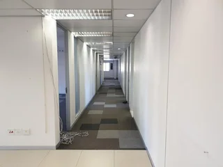 MASSIVE 420 SQUARE METER OFFICE SUITE TO LET IN THE WELL ESTABLISHED HATFIELD NODE