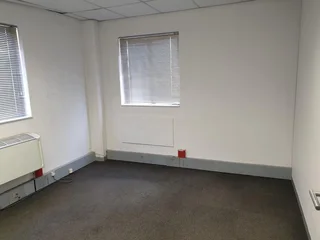 MASSIVE 420 SQUARE METER OFFICE SUITE TO LET IN THE WELL ESTABLISHED HATFIELD NODE