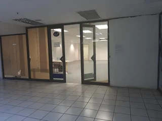 SUNNYSIDE - 111SQM OFFICE SPACE TO RENT WITHIN BARCLAYS SQUARE ON JUSTICE MOHAMMED STREET