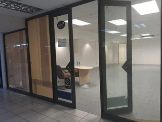 SUNNYSIDE - 111SQM OFFICE SPACE TO RENT WITHIN BARCLAYS SQUARE ON JUSTICE MOHAMMED STREET