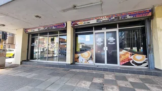 Sambro House: Corner shop for rent in Marshalltown