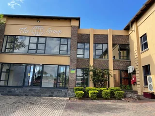 Neat office space available for lease in the Norrdwyk, Midrand area