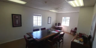 Neat office unit available for sale in Kempton Park