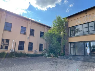 Neat office space available for lease in the Norrdwyk, Midrand area