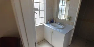 Neat office unit available for sale in Kempton Park