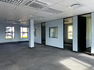 Neat office space available for lease in the Norrdwyk, Midrand area