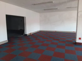 NEAT OFFICE SPACE TO LET IN ALBERTON NORTH