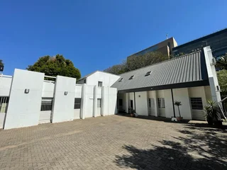 IMMACULATE OFFICE SPACE AVAILABLE FOR SALE IN ROSEBANKE