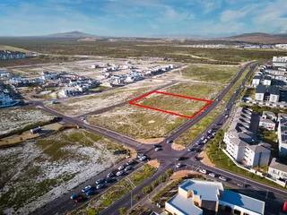 Sandown | Prime 7300sqm Vacant Land For sale On Sandown Road, Parklands North
